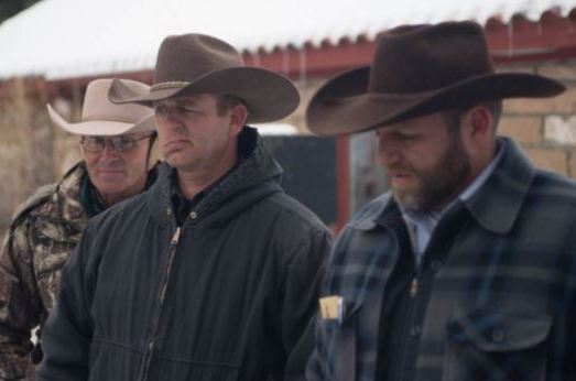 Oregon Standoff Defendants Argue for Right to Dress Like Cowboys in Court