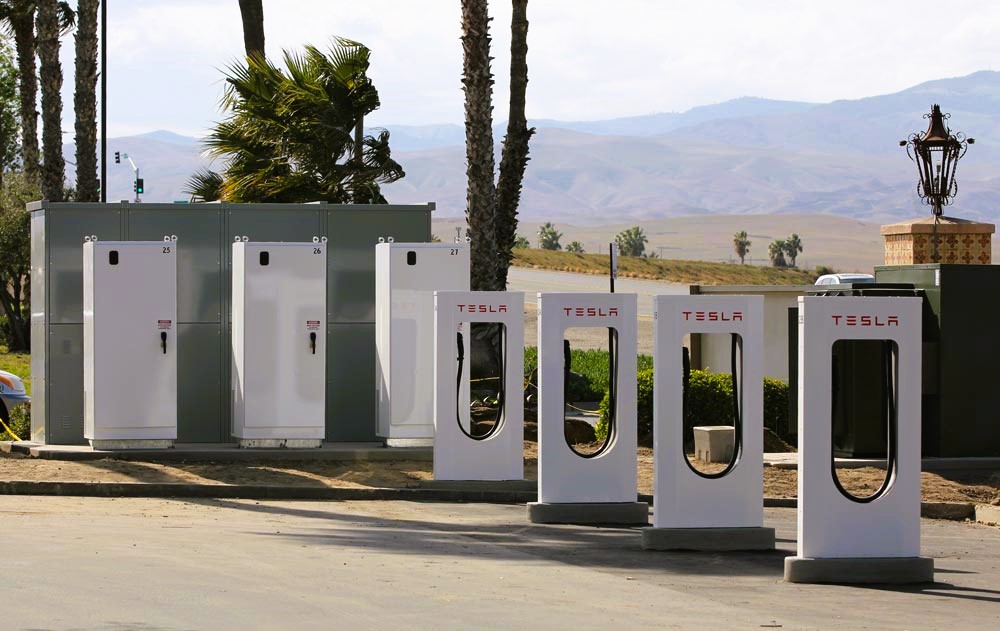 Peak Stupid: World’s largest EV charging station powered by diesel